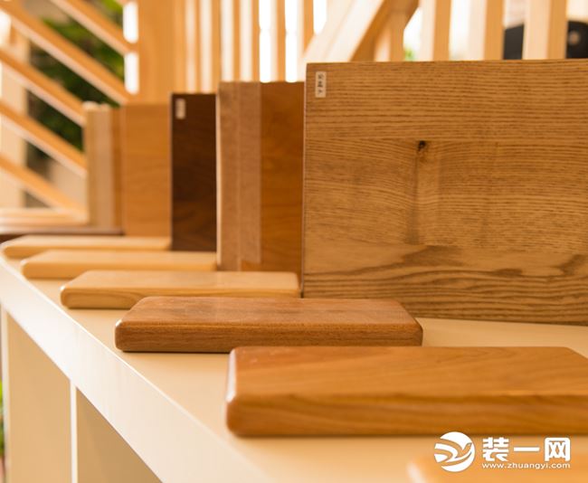 木材板材在室内设计中如何实现现代与传统元素的优雅交融